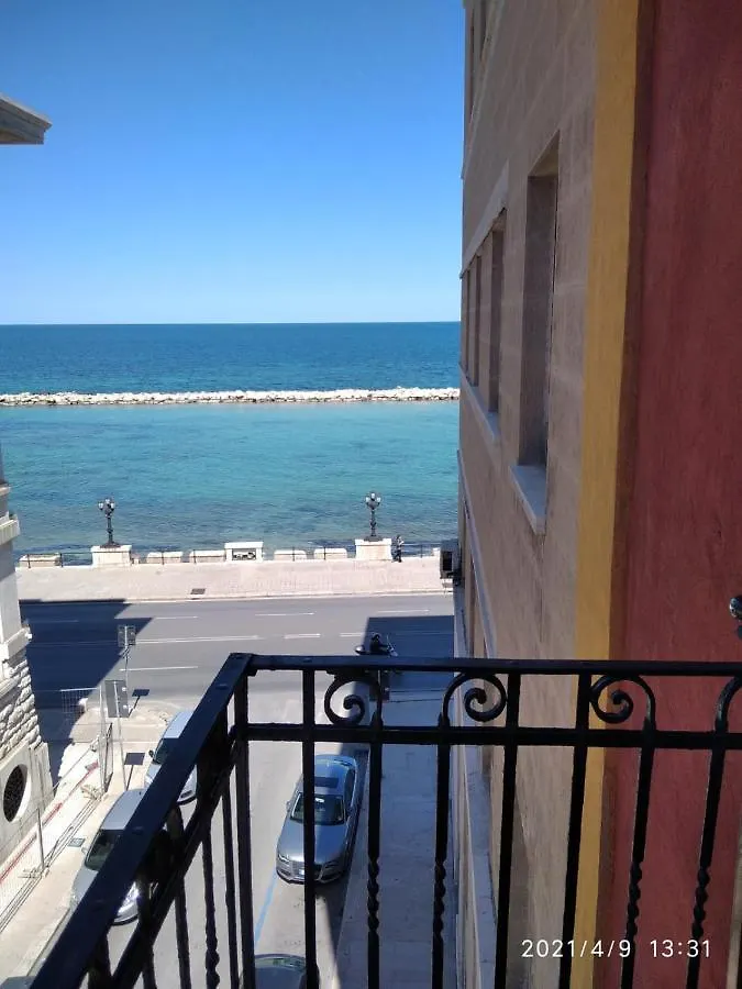 Mariantomare Casa Vacanze Monolocale Lungomare Bari 0*,